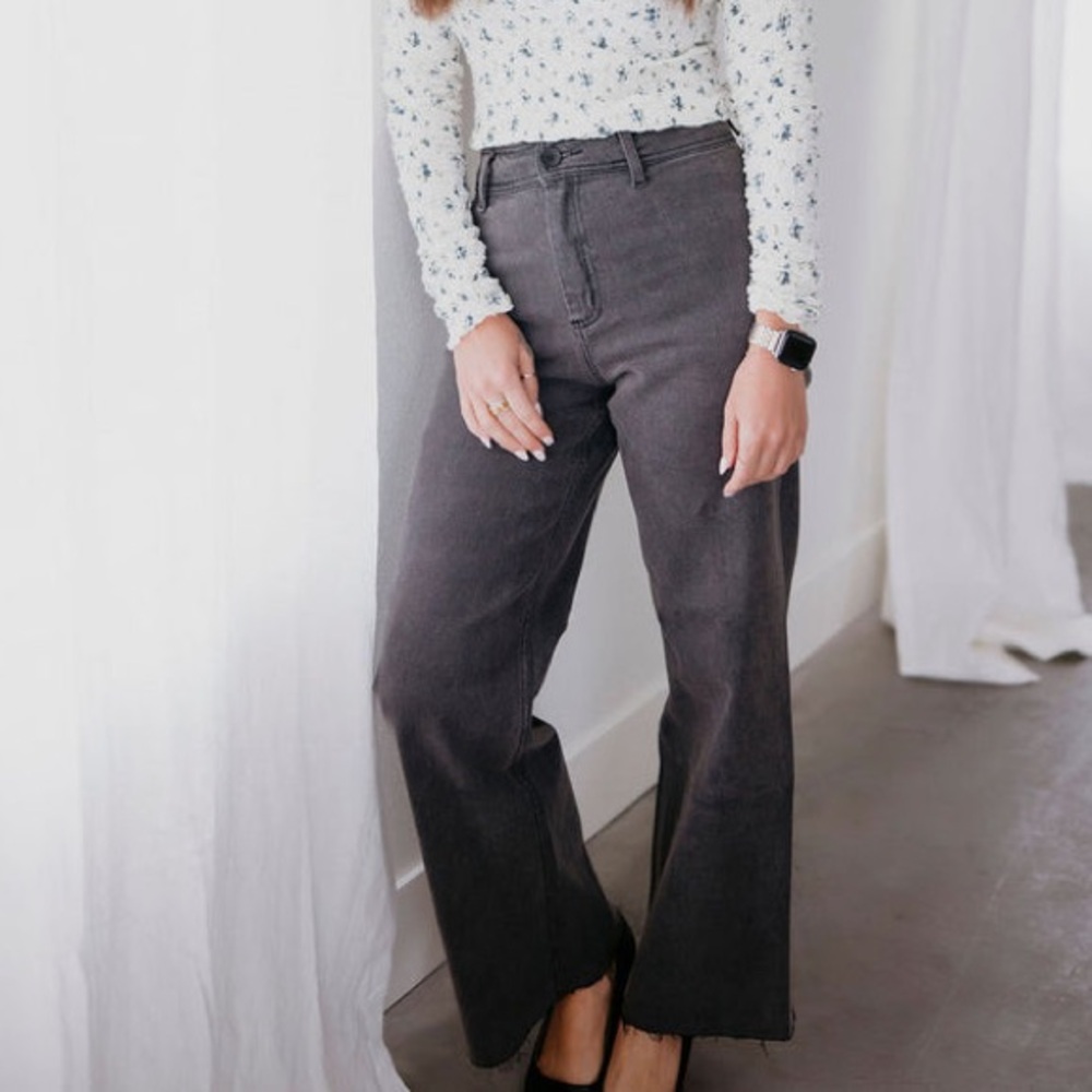 Amelia Wide Leg Jean